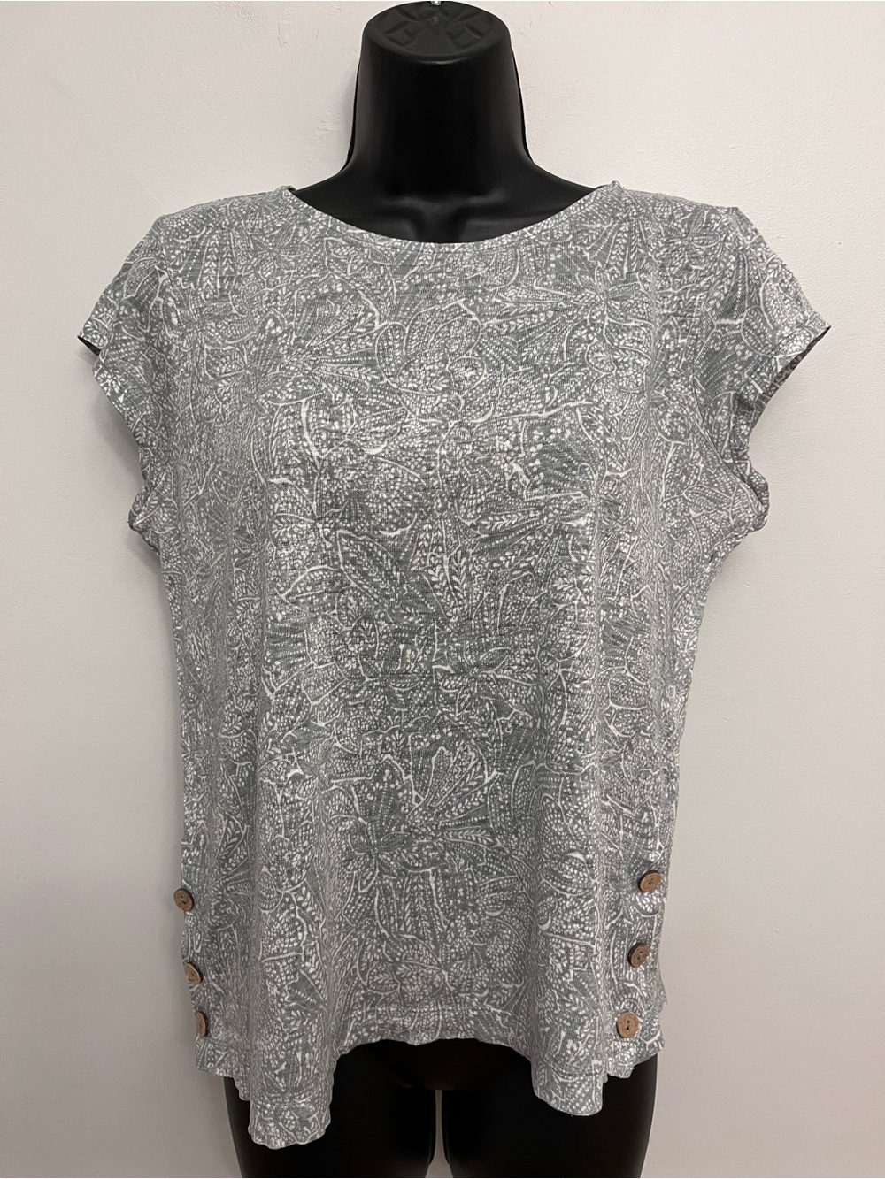 Nicole Miller Floral Linen Top, Size Small